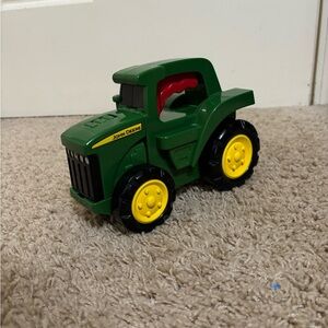John Deere Green and Yellow Toy Tractor Flashlight.Brand new batteries.So cute!